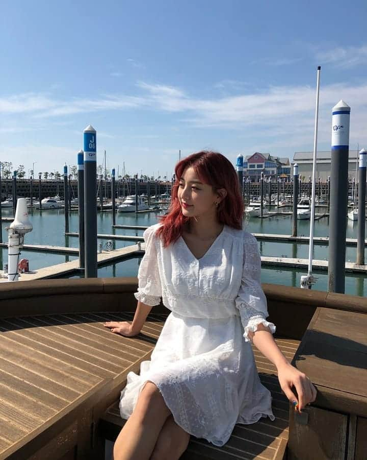 TWICEさんのインスタグラム写真 - (TWICEInstagram)「❤️시즌 그리팅🦄」11月17日 21時45分 - twicetagram