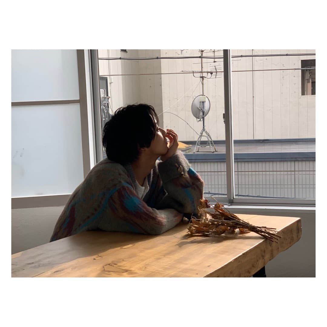 猪野広樹のインスタグラム：「血界戦線の稽古修了。　　愛を以って演じたいと思います。  真面目が馬鹿を見ようとも真面目にやります。　そんな事を思ったコンニチ。」