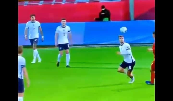 F2Freestylersのインスタグラム：「@jackgrealish 🔥🤣🤣🤣💪🏻 #Baller #TekkForDays」