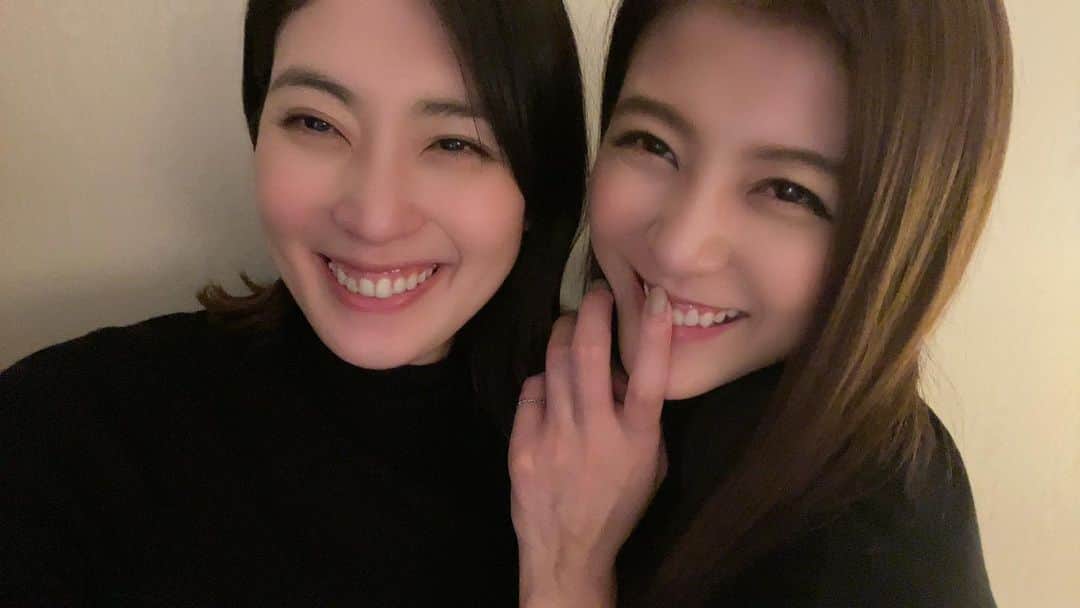 源崎トモエのインスタグラム：「お誕生日前祝いしてもらった💗 嬉しかったな〜☺️ ありがとう♡」