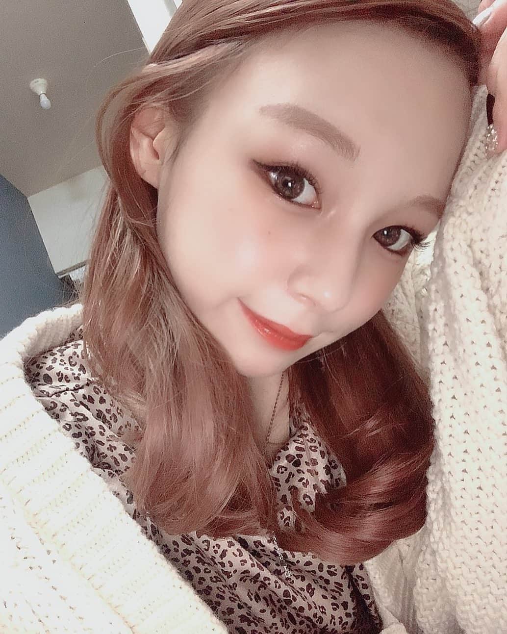鈴木ユリアのインスタグラム：「. 今更ながら鬼滅にハマりすぎて🥸  みんな推しのキャラなにー？？ ゆりあは不死川しか勝たん “しなずがわさねみ”を ずっと“ふなずがわますみ”って 最近まで言っててすごい恥草」