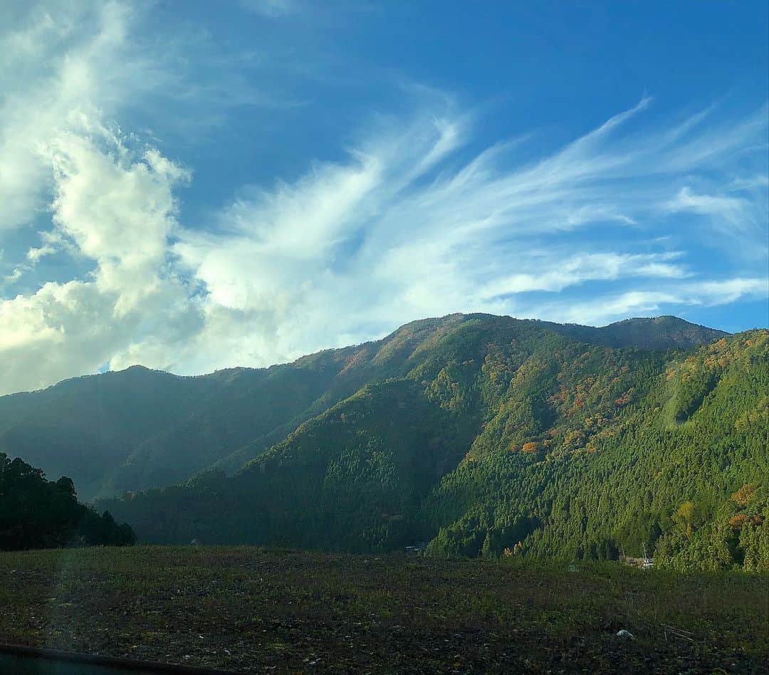 黒田絢子のインスタグラム：「⛰⛰⛰⛰⛰⛰⛰  #山 #自然が好き  #エネルギーチャージ」