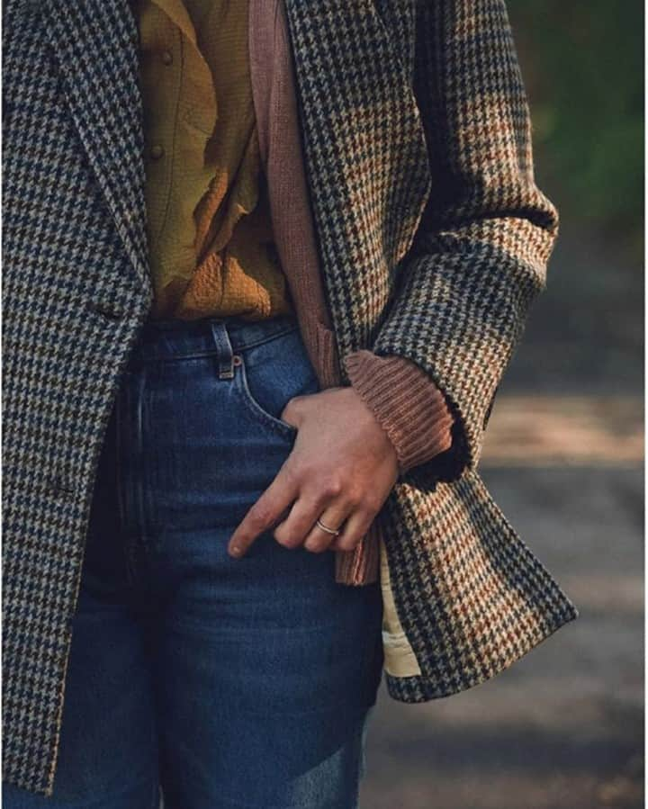 ポール&ジョーさんのインスタグラム写真 - (ポール&ジョーInstagram)「Automnal look by the amazing @missmaggieskitchen⁠ wearing our SHELLEY cardigan and RUSTY jacket.⁠ -⁠ Photo by ⁠@christophe_roue⁠ -⁠ #PaulandJoe #TribuPJ #Automn #Fall #FW20 #AW20⁠」11月17日 23時20分 - paulandjoeparis