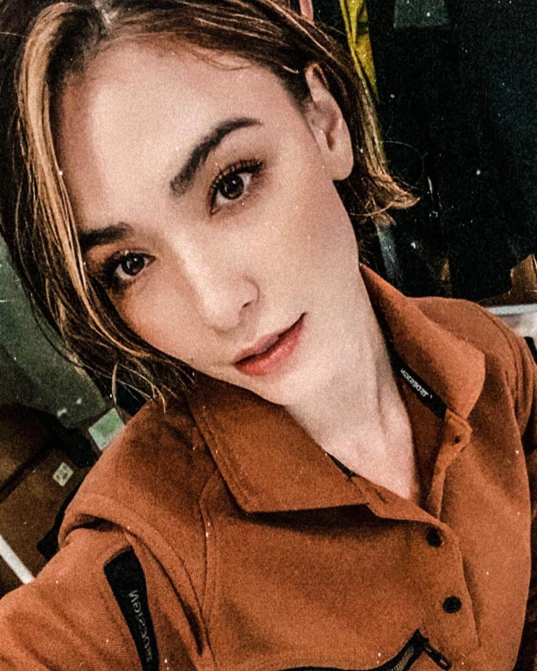 ダンシーシャノン美沙のインスタグラム：「Working with my new unisex hair 🤪🤩  #hairstyles #work #shooting #japan #ilovemyteam  #ootd #selfie #girl #model #modellife @tsdesign2008official   Haircut} @abbey_nakamura 😇」