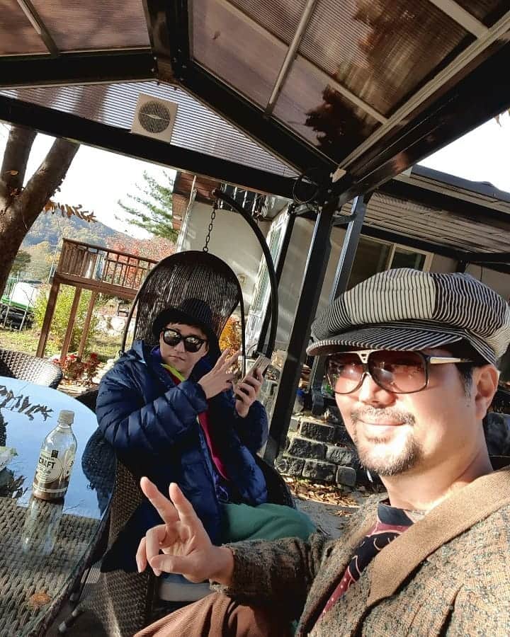 ホ・ジョンミンのインスタグラム：「나와 김대표 #킴스엔터테인먼트」