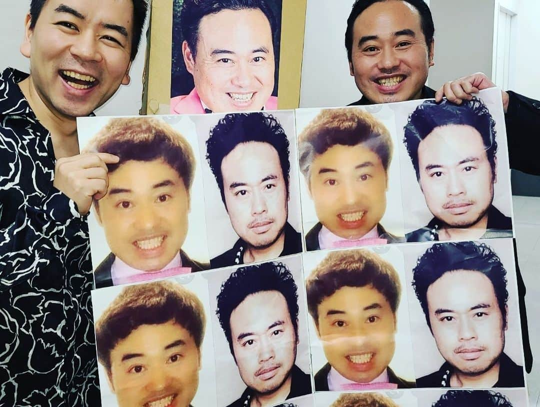 アモーレ橋本さんのインスタグラム写真 - (アモーレ橋本Instagram)「「アモーレ橋本の単独ライブ」 人生七変化2020  沢山のお客様に囲まれて 沢山の仲間と一緒に出来て 僕は本当に幸せです  素敵な誕生日をありがとう！ ふじきイェイ！イェイ！さんありがとう笑 AMORE♡  #ものまねJAPAN #HEYたくちゃん 師匠 #鬼そば藤谷 #アモーレ橋本 #ふじきイェイイェイ さん #誕生日」11月18日 0時03分 - bravo_hashimoto