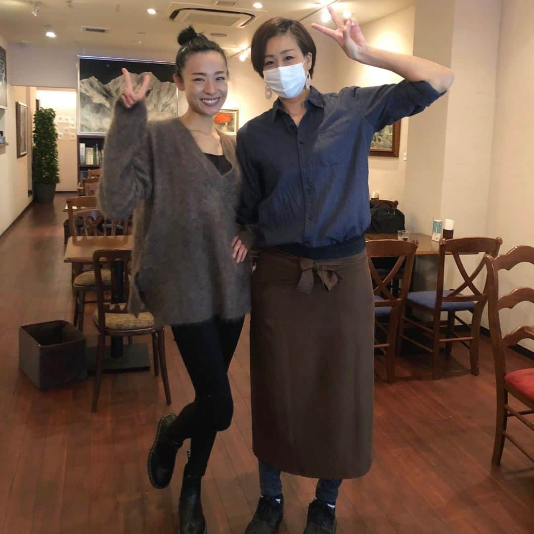 西山由のインスタグラム：「Avec ma sœur Yuki, à Kyoto.」