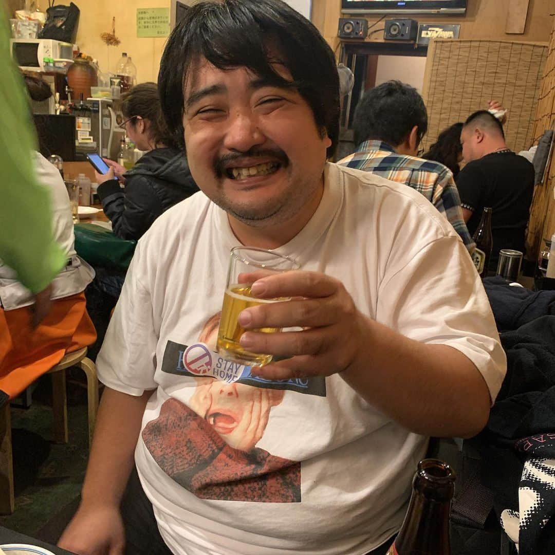 赤羽さんのインスタグラム写真 - (赤羽Instagram)「#初代健太  幕張のデブライブ終わりで 高円寺しました😋  初代健太さん、何食っても旨い😋 特にチャーハンは筆舌に尽くし難い旨さです！！オススメ！！  #高円寺 #ラーメン #空気階段 #マヂカルラブリー #サルゴリラ」11月18日 0時22分 - akabass