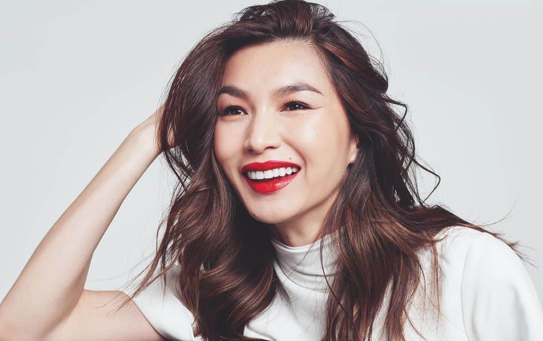 アジャ・ナオミ・キングのインスタグラム：「Very excited to welcome this kind, generous, and incredibly talented woman to the @lorealparis Family! Gemma, you are a true gem 😘😘😘 #lorealparisfamily #worthit ❤️」