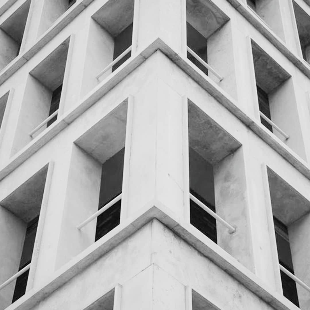 ケアレーベルのインスタグラム：「Basic architecture.⁣ ⁣ care-label.com⁣⁣⁣ ⁣ #carelabel #denimlovers #denimstory #denimaddiction」