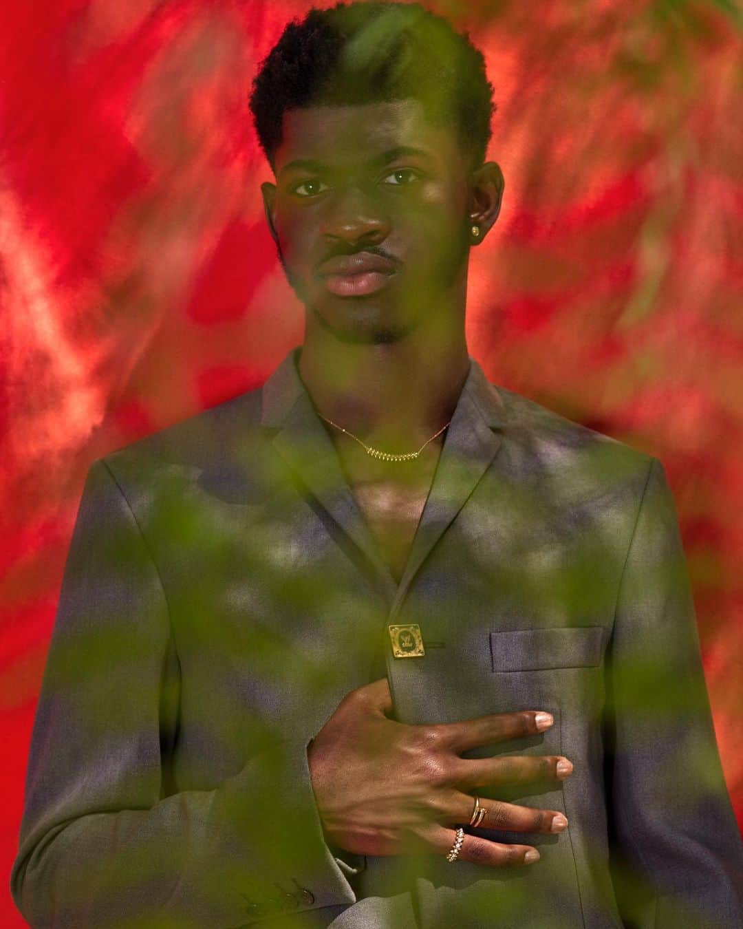 カリーヌ・ロワトフェルドさんのインスタグラム写真 - (カリーヌ・ロワトフェルドInstagram)「It’s a Holiday. Congrats on your new release @lilnasx 💙 shot in Los Angeles for the cover of @crmensbook by @roeethridge and styled by @iancogneato.  #CRM11」11月18日 0時53分 - carineroitfeld