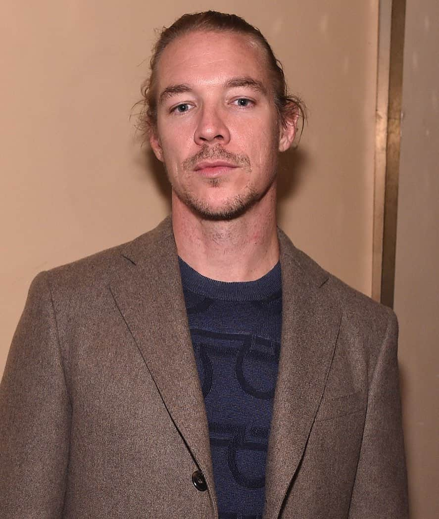 Just Jaredさんのインスタグラム写真 - (Just JaredInstagram)「Diplo is responding to allegations that he distributed revenge porn under an anonymous Twitter account. Tap this pic in the LINK IN BIO for the statement and full story.  #Diplo Photo: Getty」11月18日 1時21分 - justjared