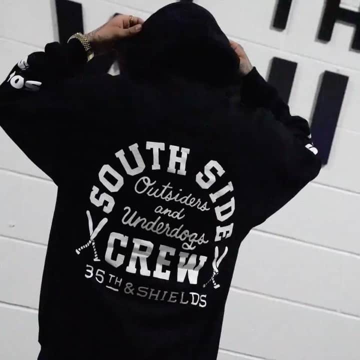 シカゴ・ホワイトソックスのインスタグラム：「Our new private label streetwear line, 35th & Shields, is restocked!  Inspired by our culture & history. Available only at the Chicago Sports Depot (@whitesoxstore).」