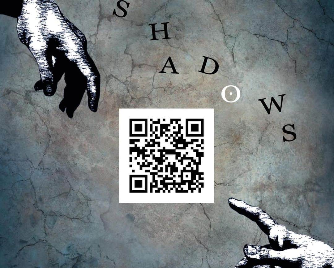 青木伸輔さんのインスタグラム写真 - (青木伸輔Instagram)「実験的配信演劇SHADOWSの稽古始まりました！ 主宰の林勇輔さんをはじめ素敵なキャスト・スタッフと共に面白い作品になるよう頑張ります！ そしてSHADOWSクラウドファンディング12/10まで！共犯者求めています。 https://motion-gallery.net/projects/madala-ba_shadows ＊写真3枚目のQRコードからサイトにアクセスできます。#shadows #シャドウズ #配信演劇 #madaraba」11月18日 1時38分 - shinsuke.aoki