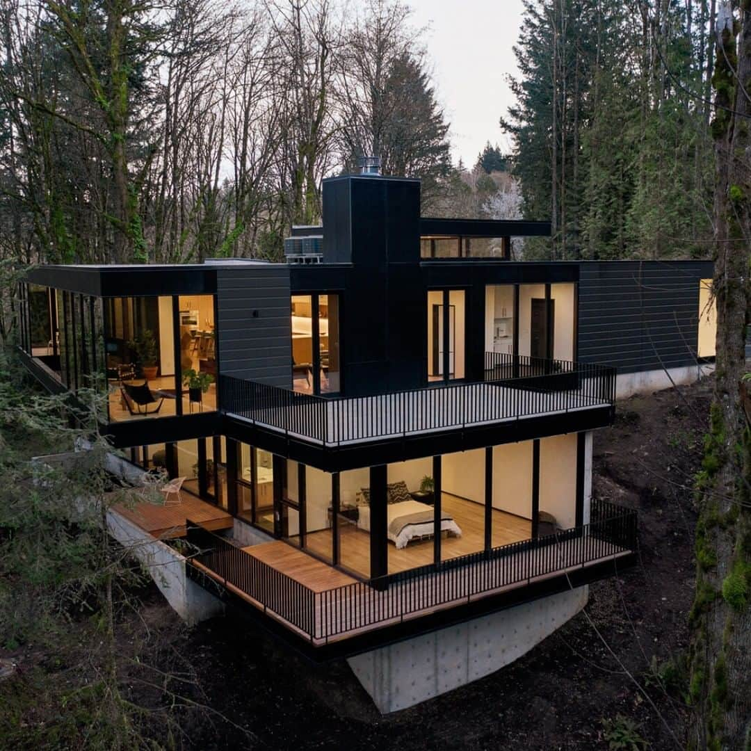 Architecture - Housesさんのインスタグラム写真 - (Architecture - HousesInstagram)「⁣ 𝑹𝒐𝒚𝒂𝒍 𝑹𝒆𝒔𝒊𝒅𝒆𝒏𝒄𝒆 is a gem set into forested acreage less than 500 feet from the renowned Wildwood Trail (#Portland) , boasting sweeping exterior terraces and balconies overlooking a lush wooded expanse. The design includes four bedrooms, three-and-a-half baths, common areas with open floor plans, and an oversized garage.⁣ 👉 Swipe left to discover this wonderful project.⁣ _____⁣⁣⁣⁣⁣ 📐 @williamkaven⁣ 📸 @jeremybittermann⁣ 📍Portland, OR⁣ #archidesignhome⁣ _____⁣⁣⁣⁣⁣ #architecture #homedesign #design #modernarchitecture #housedesign #residentialdesign #moderndesign #modernliving #naturearchitecture」11月18日 1時50分 - _archidesignhome_