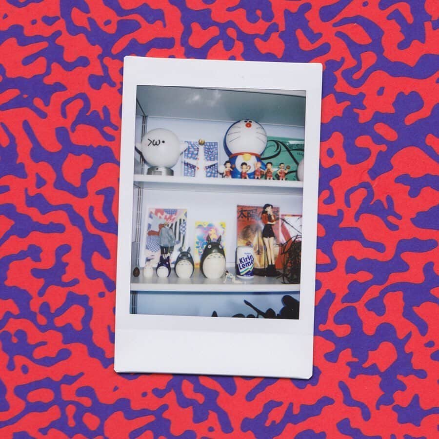 Fujifilm Instax North Americaさんのインスタグラム写真 - (Fujifilm Instax North AmericaInstagram)「@letasobierajsk brings us a world of color with her #give10 submission 🎨 We’re living for all the fun patterns and prints!⁠⠀ ⁠⠀ .⁠⠀ .⁠⠀ .⁠⠀ #dontjusttakegive⁠⠀ #givekindness⁠⠀ #give10⁠⠀ #colourful」11月18日 2時00分 - fujifilm_instax_northamerica