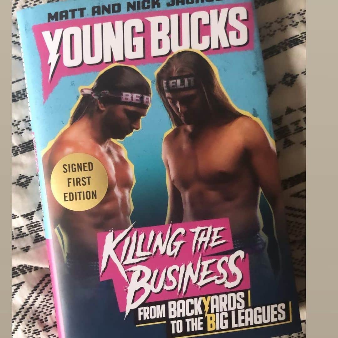 マット・ジャクソンのインスタグラム：「Our book is now avail on shelves in Barnes & Noble stores, + more signed copies are now avail on BN.com! Thank you to everyone who’s grabbed a copy. Hope you enjoy!」