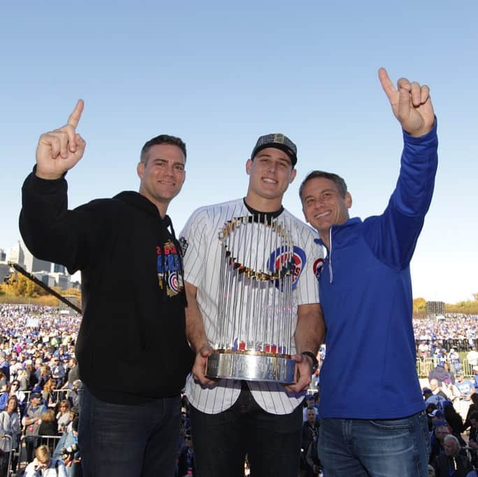 シカゴ・カブスさんのインスタグラム写真 - (シカゴ・カブスInstagram)「The #Cubs today announced that Theo Epstein will step down from his role as President of Baseball Operations effective Nov. 20 and depart the organization after nine seasons. Jed Hoyer, who joined the club in Nov. 2011 as Executive Vice President/General Manager, will be named President of Baseball Operations.  Thank you, Theo!」11月18日 2時16分 - cubs