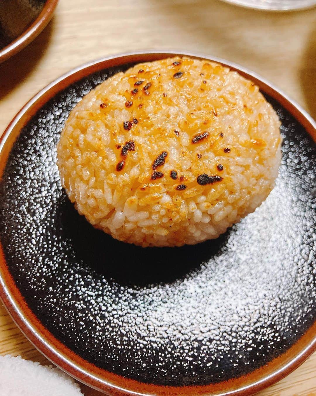 空見ゆきさんのインスタグラム写真 - (空見ゆきInstagram)「焼きおにぎりって美味しいよね… 米からお餅の季節になるなあ〜」11月18日 13時14分 - sorami_yuki