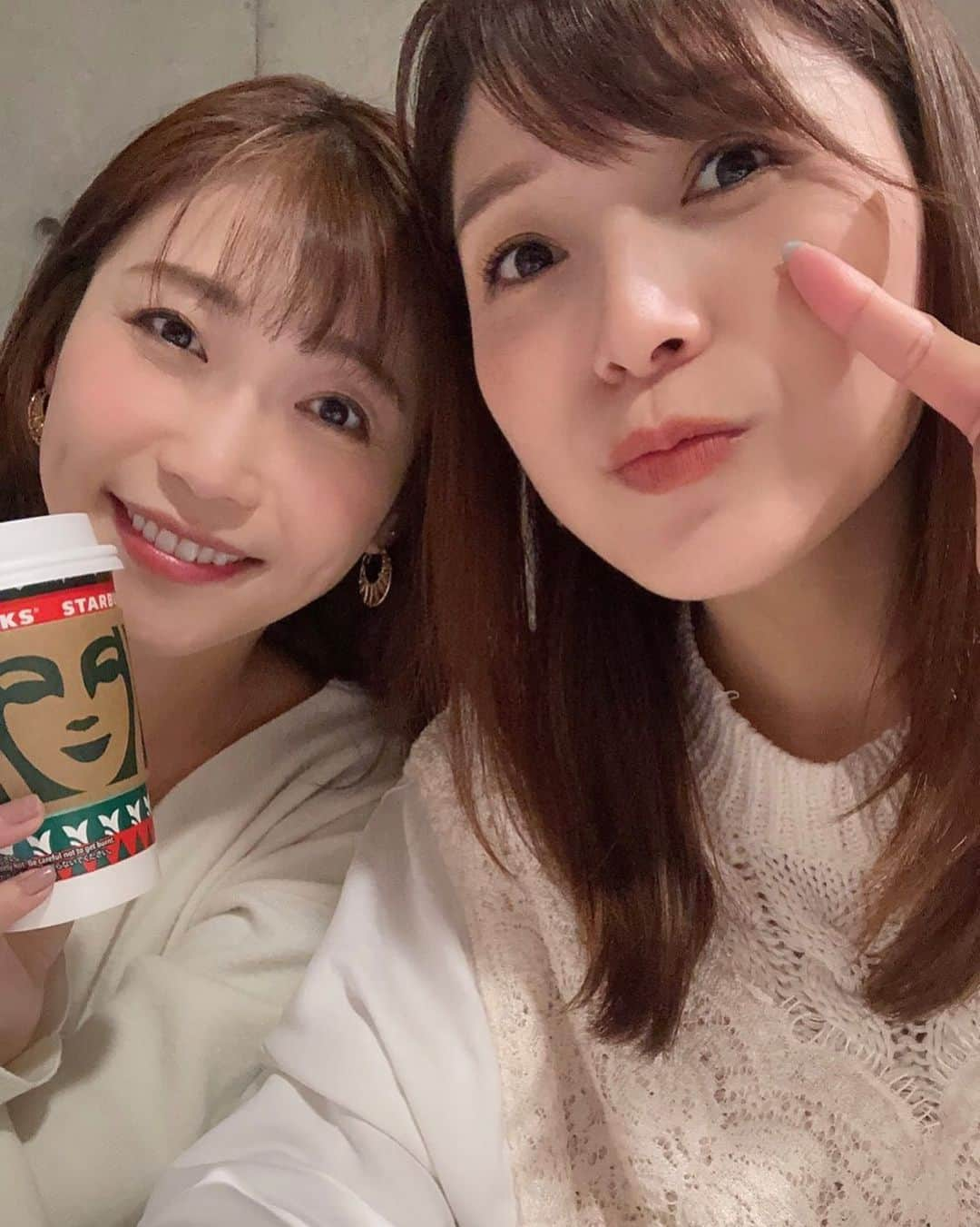 青山郁代さんのインスタグラム写真 - (青山郁代Instagram)「先日の#つんいく LINE LIVE生配信ありがとうございました😊✨  12/5の #つんいくライブ に向けてのお話や、最近の2人のことなどなど❤️  〈アーカイブは〉  前半つんアカウント✈︎ https://linliv.ee/E34aCVZ/co/ot/sh/pl   後半いくアカウント✈︎ https://live.line.me/channels/5008190/broadcast/15278010」11月18日 12時01分 - ikuyo_aoyama