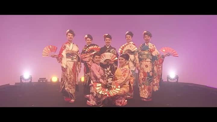 のインスタグラム：「✨ミラーリング発表会✨ 👘小倉・桔梗流 着つけ部門👘 今年のミラーリング発表会は新型コロナウィルス感染拡大防止のため、従来のステージではなく、映像配信によるインスタレーションとして実施しました。 本編はYouTubeでご覧頂けます👍是非ご覧下さい😊 #ミラーリング発表会#youtube#ブライダル#カット#ダンス#ヘアメイク#着つけ#ステージ #ショー#美容師#ヘアショー#美容学生#美容師さんと繋がりたい #美容#小倉桔梗流#stage#hairshow#hair#show#早稲田美容専門学校 #bridal #cut#hairmake#dance#kitsuke#ありがとう#お疲れ様でした」