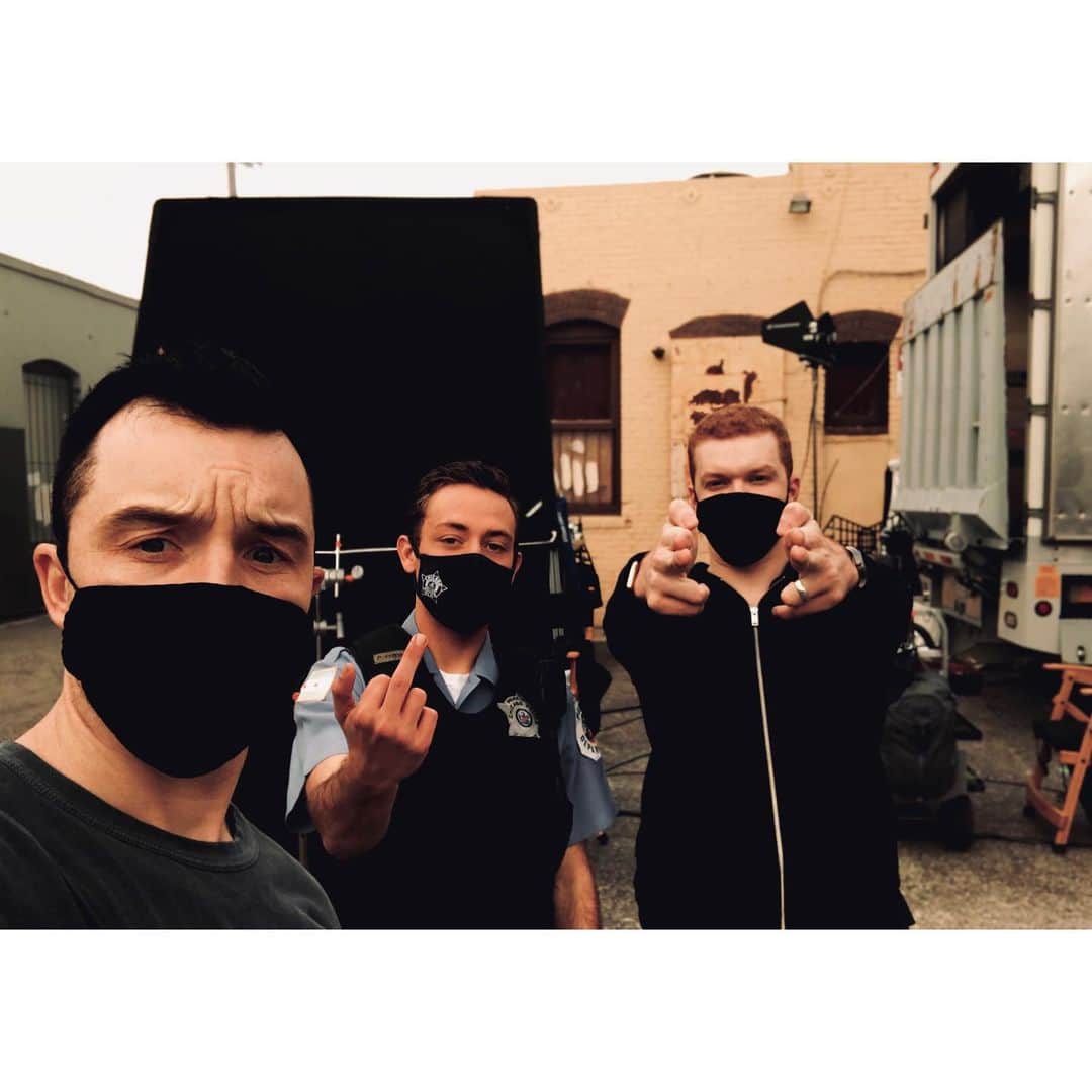 キャメロン・モナガンのインスタグラム：「Cops and robbers.  #Shameless」