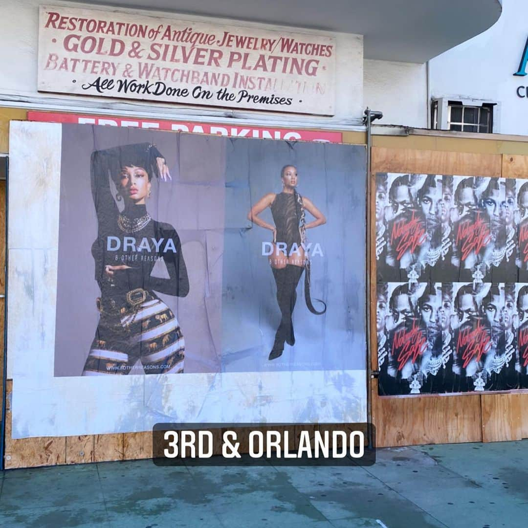 Draya Micheleさんのインスタグラム写真 - (Draya MicheleInstagram)「Attention Los Angeles —- we put up these posters all over the city!! The first 5 people to post a pic in front of one of the posters will receive a $150 gift card to use on the site!! Love you guys.  Happy hunting 💎  #drayax8or @8otherreasons」11月18日 4時37分 - drayamichele