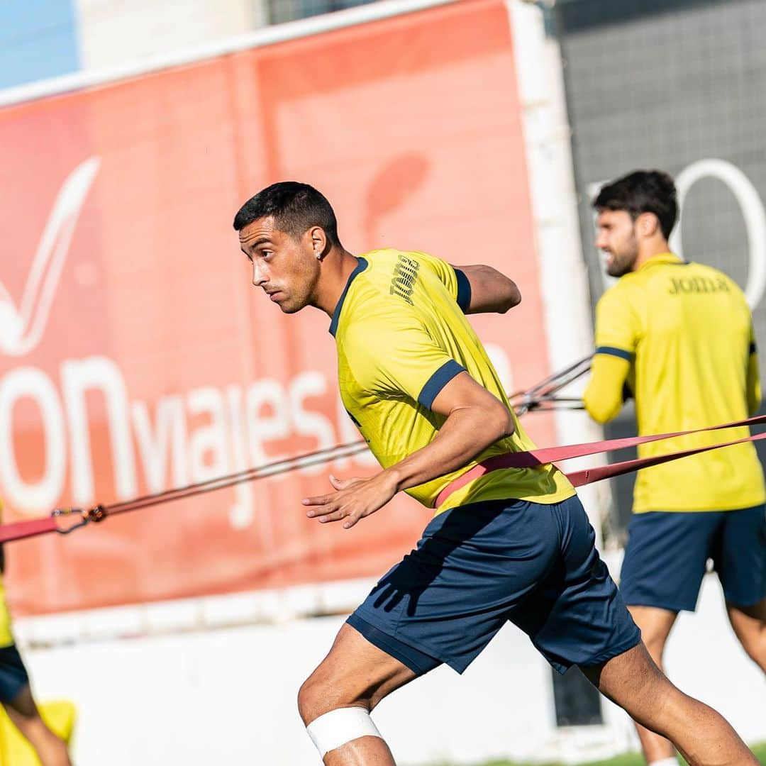 ロヘリオ・フネス・モリさんのインスタグラム写真 - (ロヘリオ・フネス・モリInstagram)「Entrenamiento de hoy!!! 💛⚽️💪🏽🙏🏽」11月18日 4時41分 - funesmoriofi