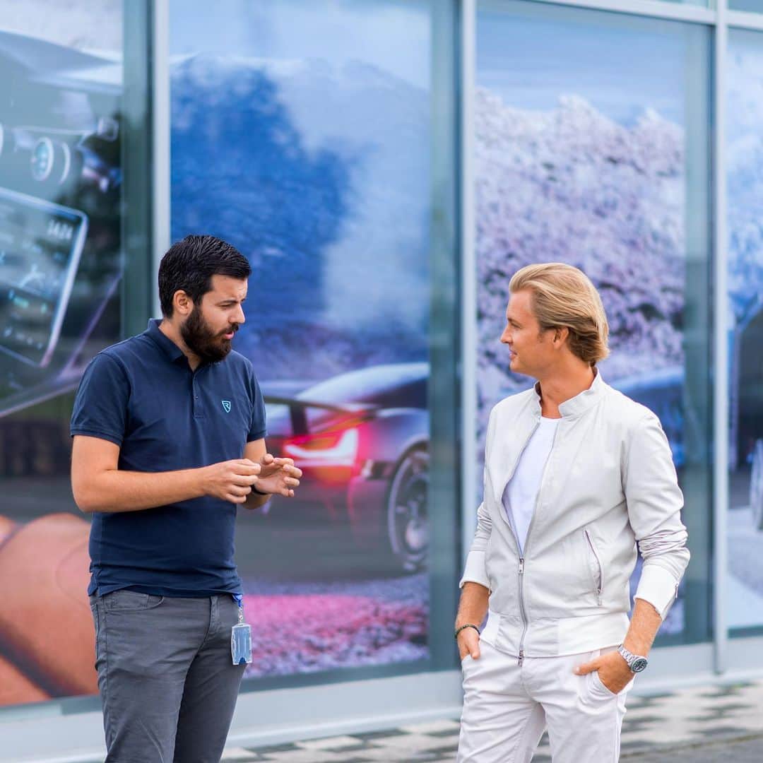 ニコ・ロズベルグのインスタグラム：「It was so cool to spend a day with Mate Rimac at the Rimac Headquarters in Croatia. It’s incredible to witness somebody who has such an incredible passion for what he does: 100% Electric Hypercars ⚡   We went for a full factory tour, I customised my Rimac C_Two and drove the prototype 😃 Check out the YouTube link in my BIO for part 1! Thank you to @materimac and all of the super welcoming Rimac employees 🙏」