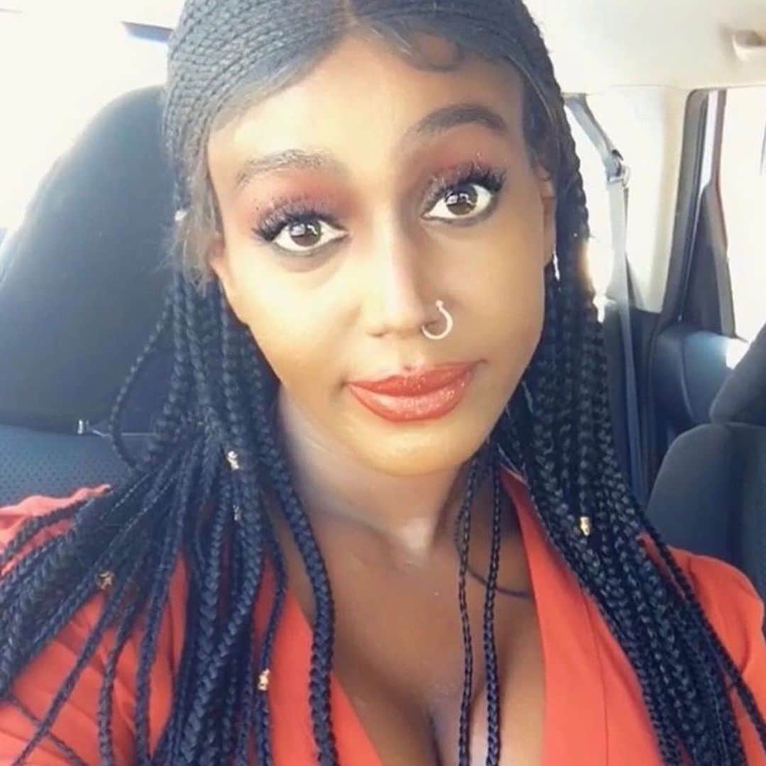シンシア・ニクソンのインスタグラム：「I was born in Somalia and grew up in Kenya (mostly in Refugee camps). Because of how trans women are treated in my home country, I had to flee, crossed borders, mountains and deserts to get to where I am today. My story was recently covered by BBC news and I highly recommend everyone to see it in my Instagram bio @Wahira_labelle.」