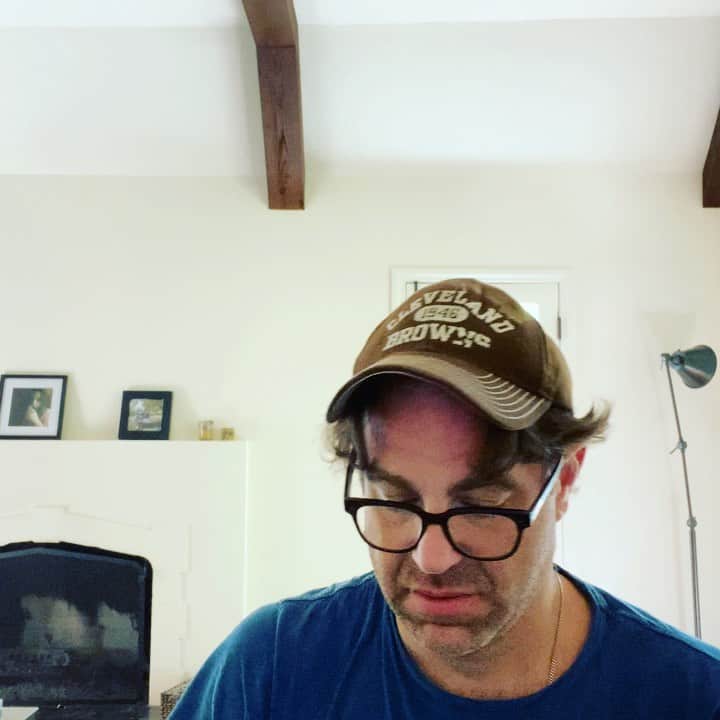 ポール・アデルスタインのインスタグラム：「New game. Name that intro!」