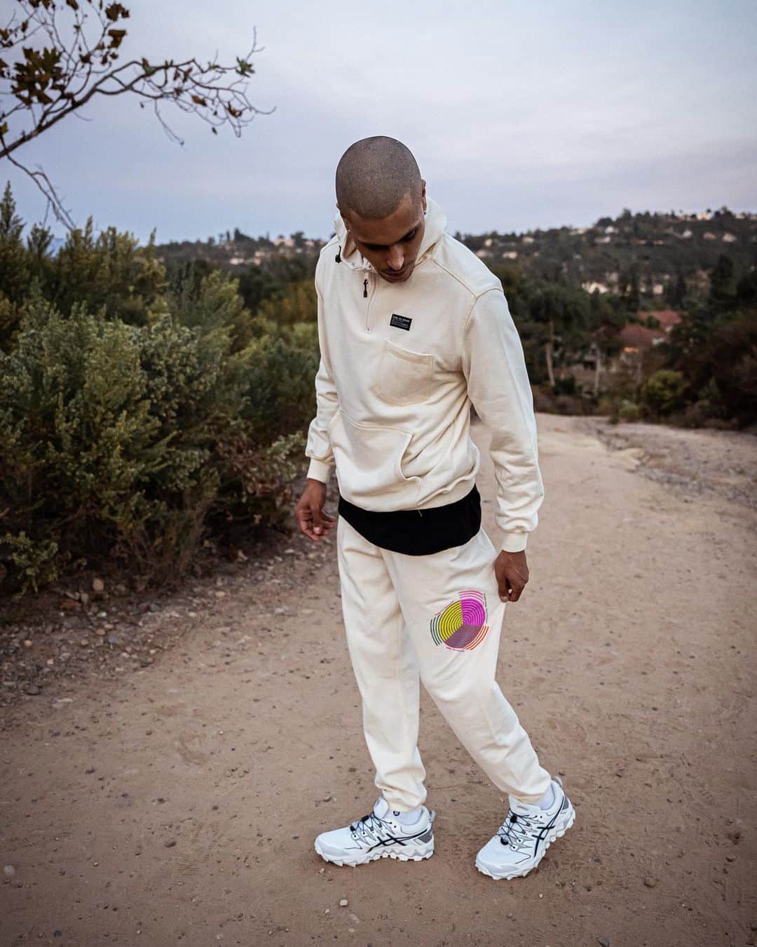 パブリッシュブランドのインスタグラム：「Calling x Collins French terry hoodie and sweatpants.  . . . . #publishbrand #todayfortomorrow #goodvibrations」