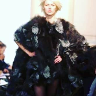 ジャンポールノットさんのインスタグラム写真 - (ジャンポールノットInstagram)「#jeanpaulknott #fallwinter20022003 #parisfashionweek #nicememories #recyclefur #patchwork #silverfox #caloyanisfur #oneofakind #blanketcape」11月18日 6時12分 - jeanpaulknott