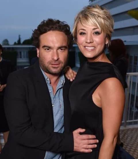 ビッグバン★セオリーのインスタグラム：「. . . @therealjimparsons @kaleycuoco @sanctionedjohnnygalecki @missmayim @themelissarauch #competition #giveaway #johnnygalecki #mayimbialik #kaleycuoco #melissarauch #simonhelberg #jimparsons #jerryoconnell #kunalnayyar #leonardhofstadter #amyfarrahfowler #pennyhofstadter #bernadettewolowitz #sheldoncooper #thebigbangtheory #bigbangtheory」