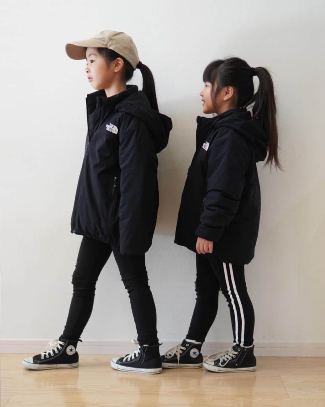 mocchiさんのインスタグラム写真 - (mocchiInstagram)「2020.11.18 こんにちは🌞  #ブランシェス から#northface 出てた😳 @branshes   冬用ダウン♥️  かなり暖かそうだし、これから寒くなったらシンプルだし使えそう✨  鬼滅の刃の映画、みんなもぉ見たかな？？  漫画読んじゃってるから映画館まで行く気になれない今日このごろ😇  DVD早く出ないかなー🤔  コロナまた広がってきてるね🙄  Gotoでどこか旅行行きたかったけど、このまま結局使わずに終わりそうだ😂  #branshes#ブランシェスコーデ  #kidsfashion#インスタキッズ#5歳#7歳#4月生まれ#5月生まれ#1年生#小学校コーデ#姉妹#親バカ#プチプラコーデ#シンプルコーデ#キッズコーデ#キッズファッション#子供服#お洒落さんと繋がりたい#ベビフル#コドモノ#娘コーデ#カジュアルコーデ」11月18日 6時54分 - mocchi_1126