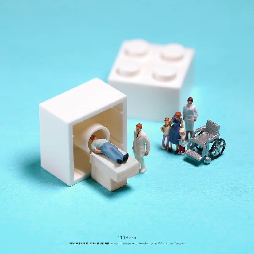 田中達也さんのインスタグラム写真 - (田中達也Instagram)「⠀ “Lego-RI” ⠀ 悪い病気は早期にブロック ⠀ #レゴ #LEGO #MRI ⠀ ──────────────────── 《EXHIBITION info》 　 【MINIATURE LIFE展2020 in 佐賀】 MINIATURE LIFE EXHIBITION2020 in Saga Nov. 28, 2020 - Jan. 30, 2021 #MiniatureLife展 #ミニチュアライフ展 　 ℹ️Please look at the Instagram story’s highlight for more information.」11月18日 7時01分 - tanaka_tatsuya