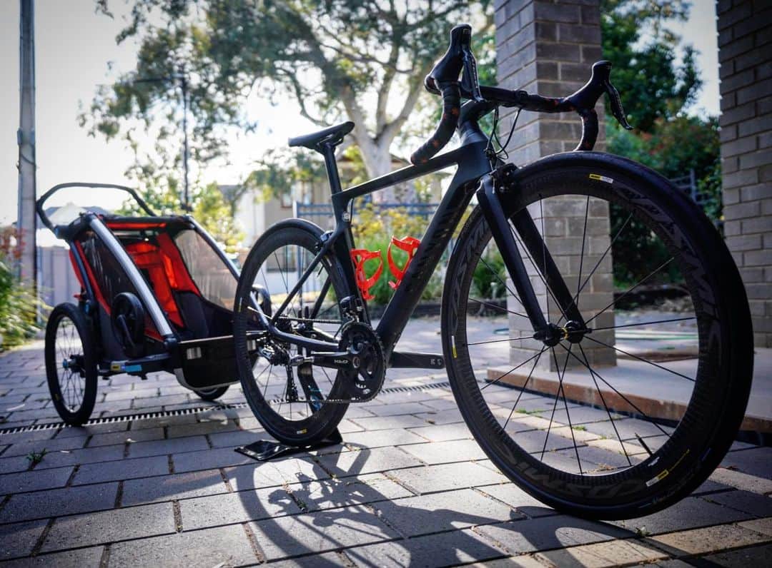 土井雪広のインスタグラム：「特急タクシー。  #canyonbikes #thulechariotcross #mavicwheels #pirellitires」