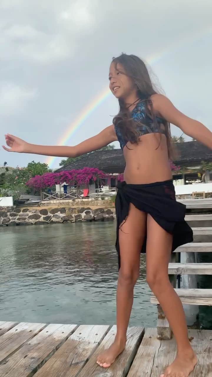 DYLAN MULVANEYのインスタグラム：「When you read the audition breakdown wrong and still attend the dance call #tahiti #gay #dance」