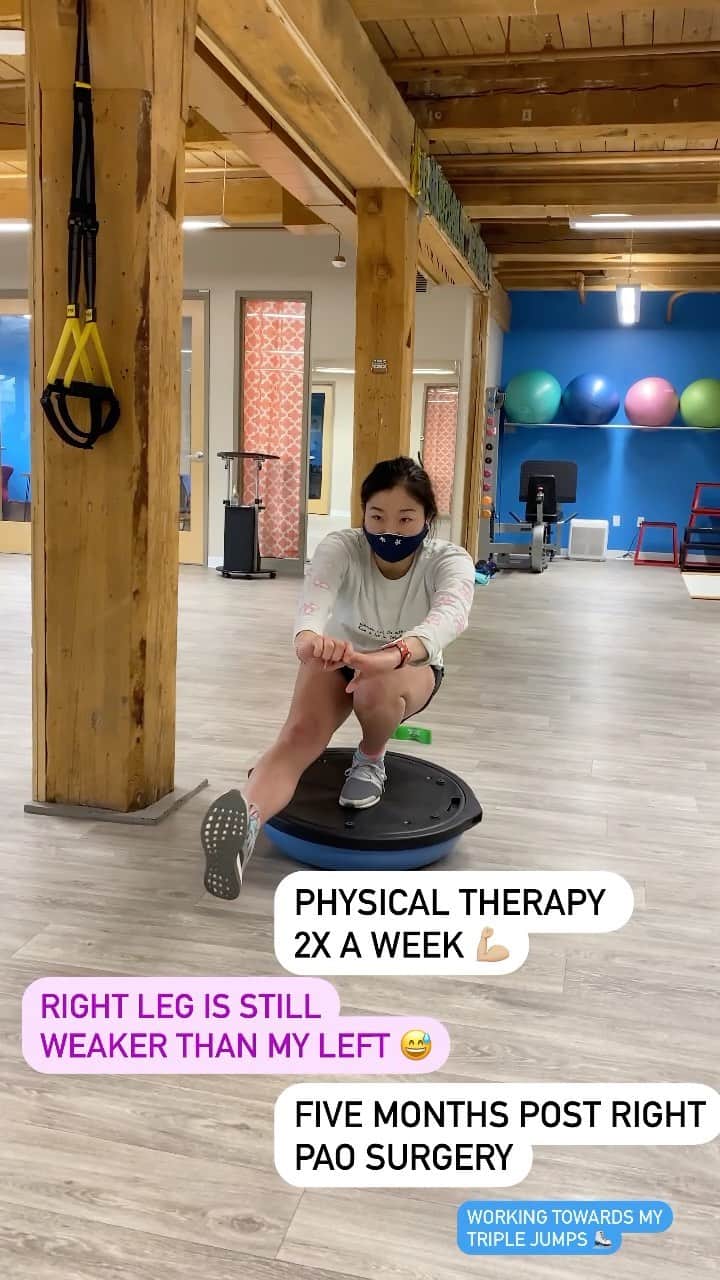 長洲未来のインスタグラム：「I’ve made a lot of progress with my physical therapy five months post surgery  but haven’t yet made it back to doing triples! Please send words of encouragement. My muscles are burning after today’s exercises ♥️😂⛸💪🏼  PT: @girlfitrocks」