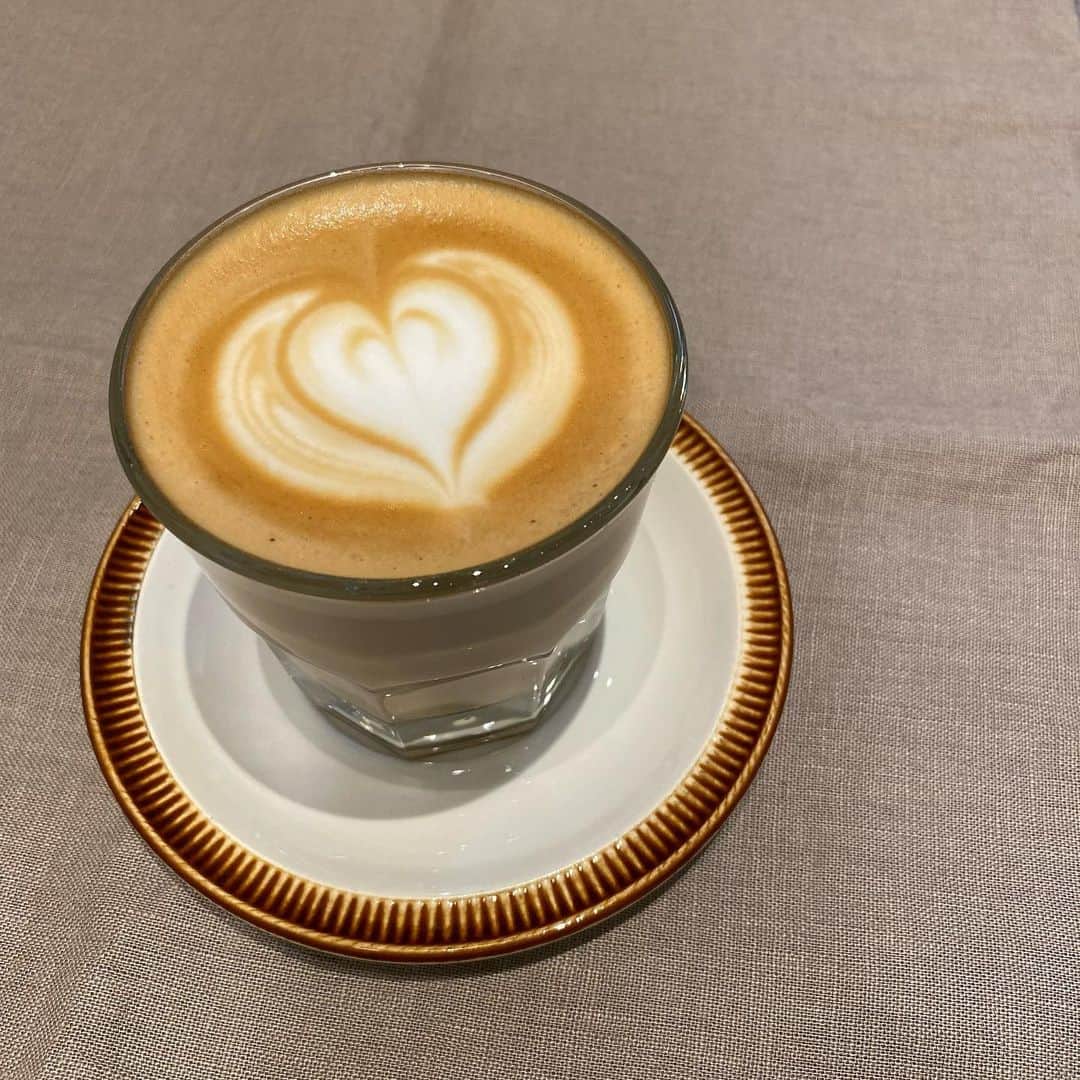 ELMERS GREENのグルメインスタ