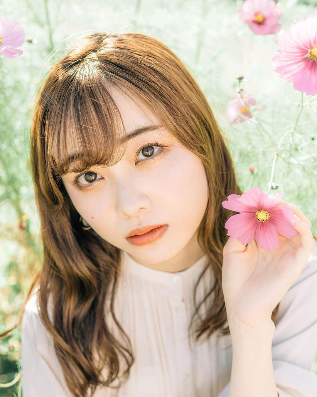 志賀可奈子さんのインスタグラム写真 - (志賀可奈子Instagram)「🌟今日でweb投票が終わります！ 📣18時までです！  これまで約4ヶ月間、 毎日投票の呼びかけをしてきました。  頂くコメントやDMの投票報告ひとつひとつが温かくて、とても嬉しかったです(；；)🌸  そして、言わないけどいつも投票して下さっている方も、本当に本当にありがとうございます!!🙇🏻‍♀️💝  初めての方もいつもして下さる方も、 今日、プロフィールのURLからポチッと 最後の#かなぽち をお願いします☺️❕  . . .  撮影→ @1koro7   #ミスキャンパス同志社 #ミスコン #ミス同志社」11月18日 8時41分 - kanapan_ya