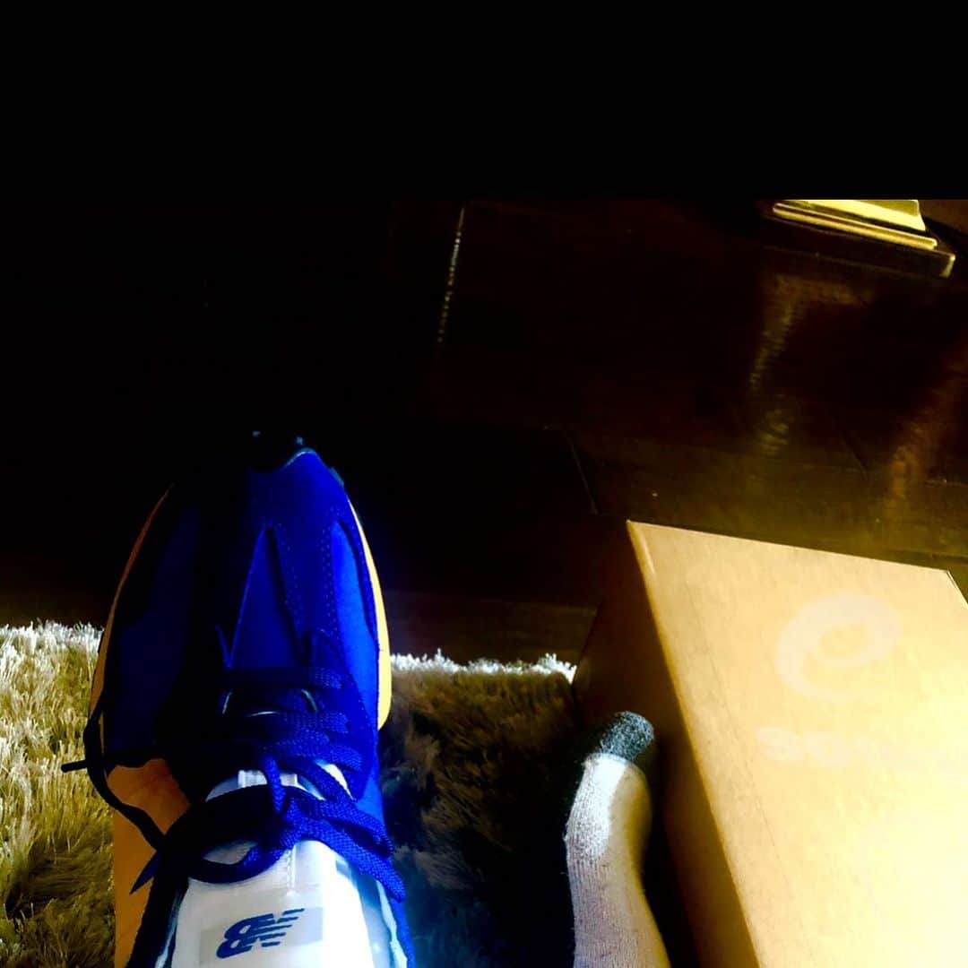 レイクウォンさんのインスタグラム写真 - (レイクウォンInstagram)「@newbalance  x @casablancabrand ...fire in the hole !  Good looks. #sneakerlegends」11月18日 8時33分 - raekwon