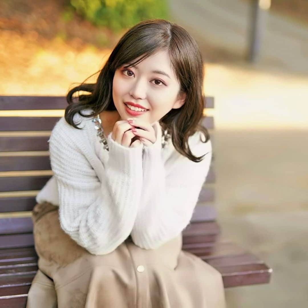 中谷彩伽のインスタグラム：「. デコ出し好評で嬉しい^^* まだ見慣れなくて、前髪切りたくなるけど🤯笑 . #前髪なし #前髪 #デコ出し #ヘアスタイル #ポートレート #ポトレ #ZARA #コーデ #セミロング #ヘアカラー #台場」