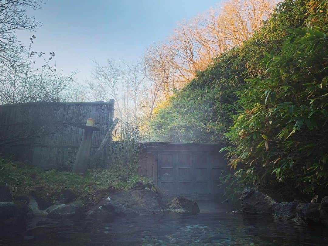 鈴木六夏さんのインスタグラム写真 - (鈴木六夏Instagram)「朝温泉😆」11月18日 9時35分 - rikuka.62