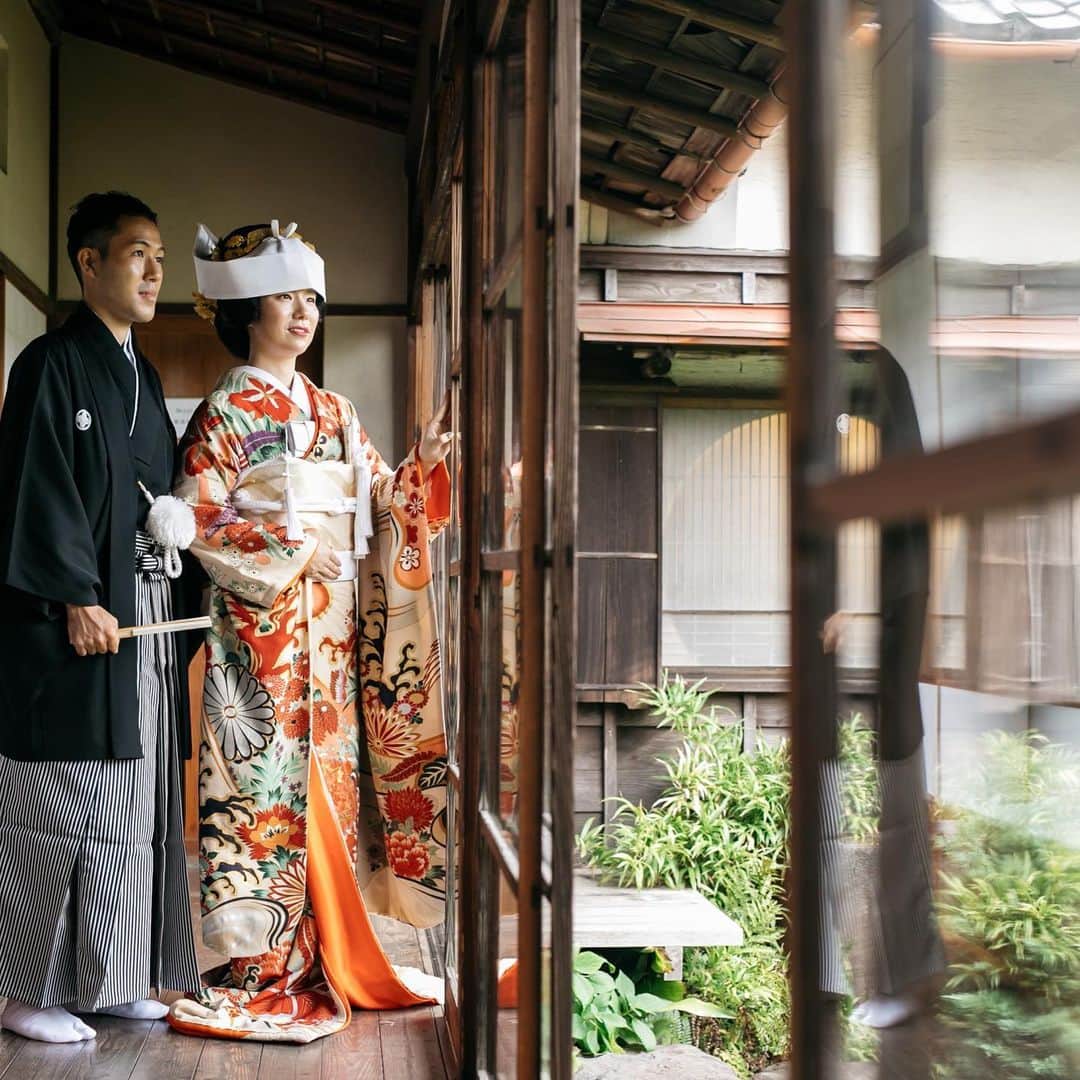 The KAMAKURA WEDDINGさんのインスタグラム写真 - (The KAMAKURA WEDDINGInstagram)「1日1組様限定の鎌倉和婚 自宅に招くような和やかな時間は、お二人の未来をこれからも応援してくれる大切な方々へのおもてなしのひとときとなりました https://kamakura-wedding.jp/blog/2020/11/12/22407/」11月18日 10時25分 - thekamakurawedding