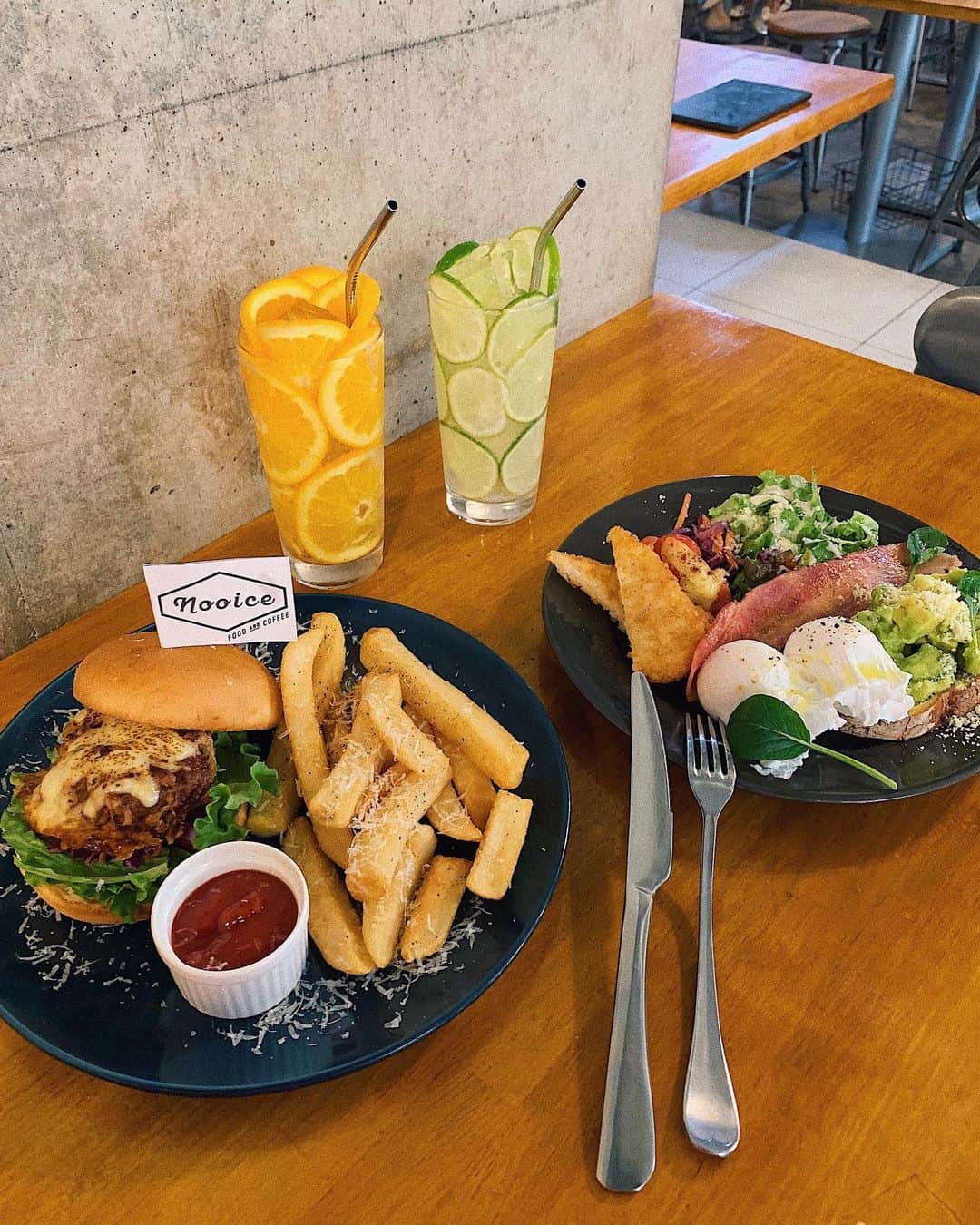 草野春香のグルメインスタ