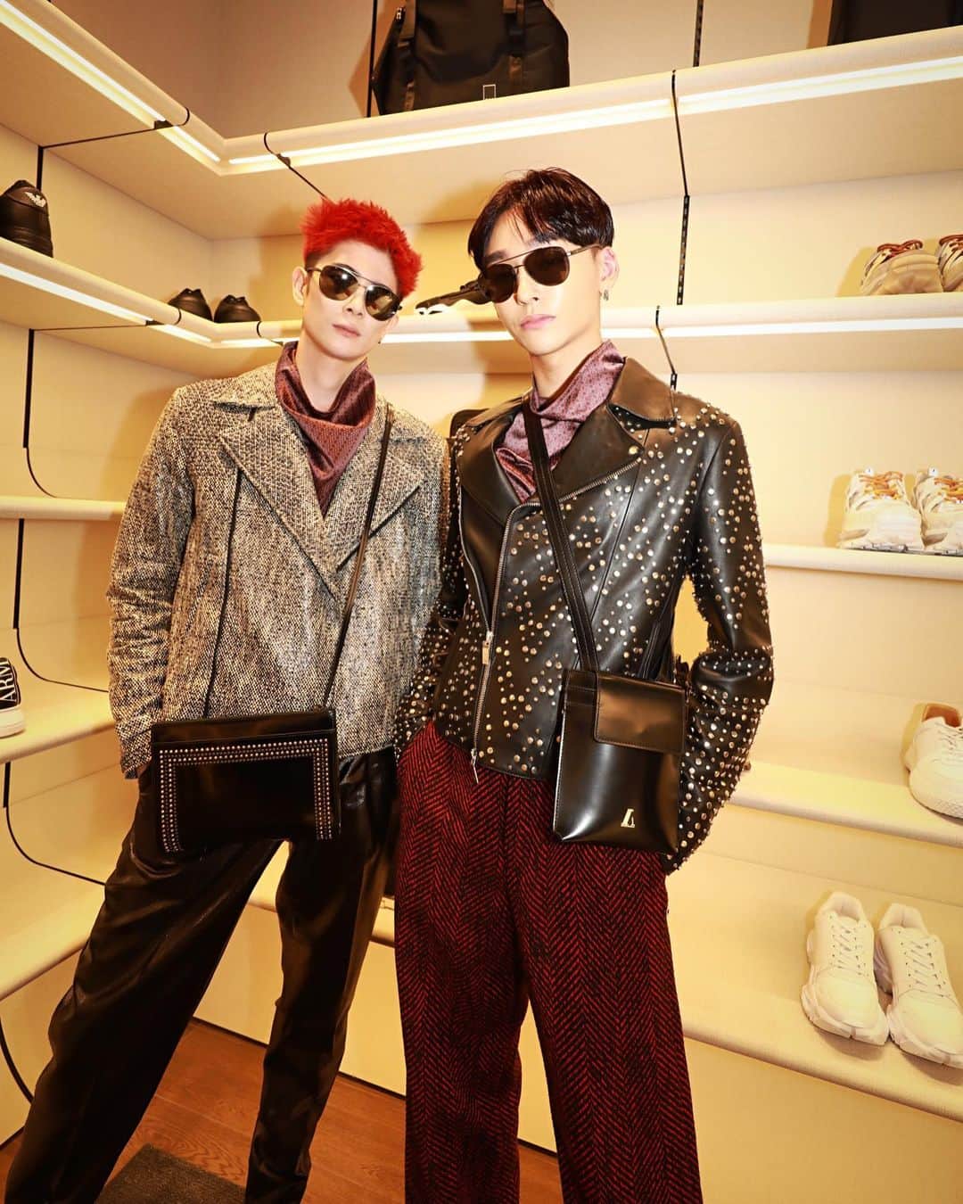 Noah（ノア）のインスタグラム：「Keep your wardrobe updated.  Yet, stay traditional 🖤  新しくオープンした心斎橋のPARCOに　@emporioarmani さんのオープニングで行って来ました🥰  短かったけど色んな人に会えて嬉しかったし、また声かけてくれたり気づいてくれた皆んなにも感謝♥️ また行きます☺️  #TaikiNoah#EmporioArmani #心斎橋PARCO」