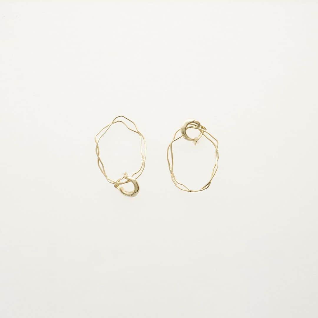 フレイアイディーさんのインスタグラム写真 - (フレイアイディーInstagram)「Accessories Earrings ¥6,300+tax  #frayid #2020awcollection  #earrings」11月18日 21時28分 - fray_id