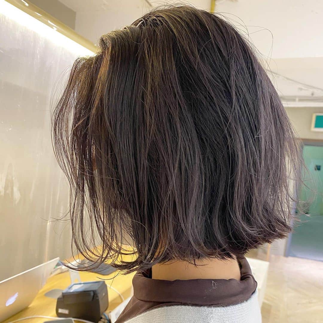 Ryosuke Sugayaのインスタグラム：「ボブにラベンダーアッシュを添えて」