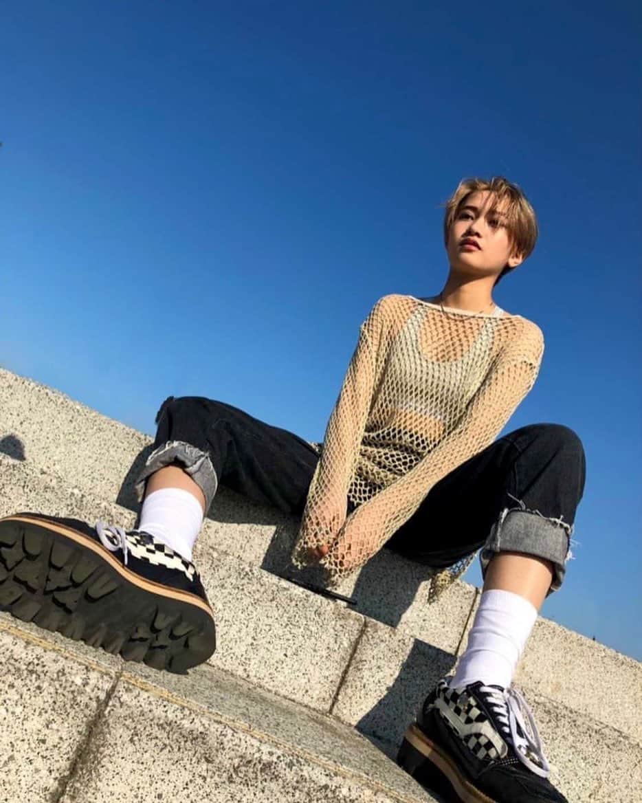 珠里亜のインスタグラム：「黒髪1ヶ月で終了😂💦」